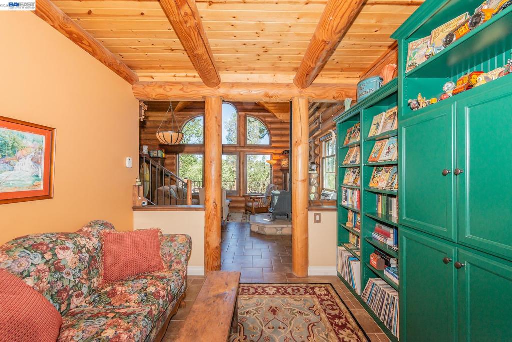 600 Top Of The Grade Property Photo 44