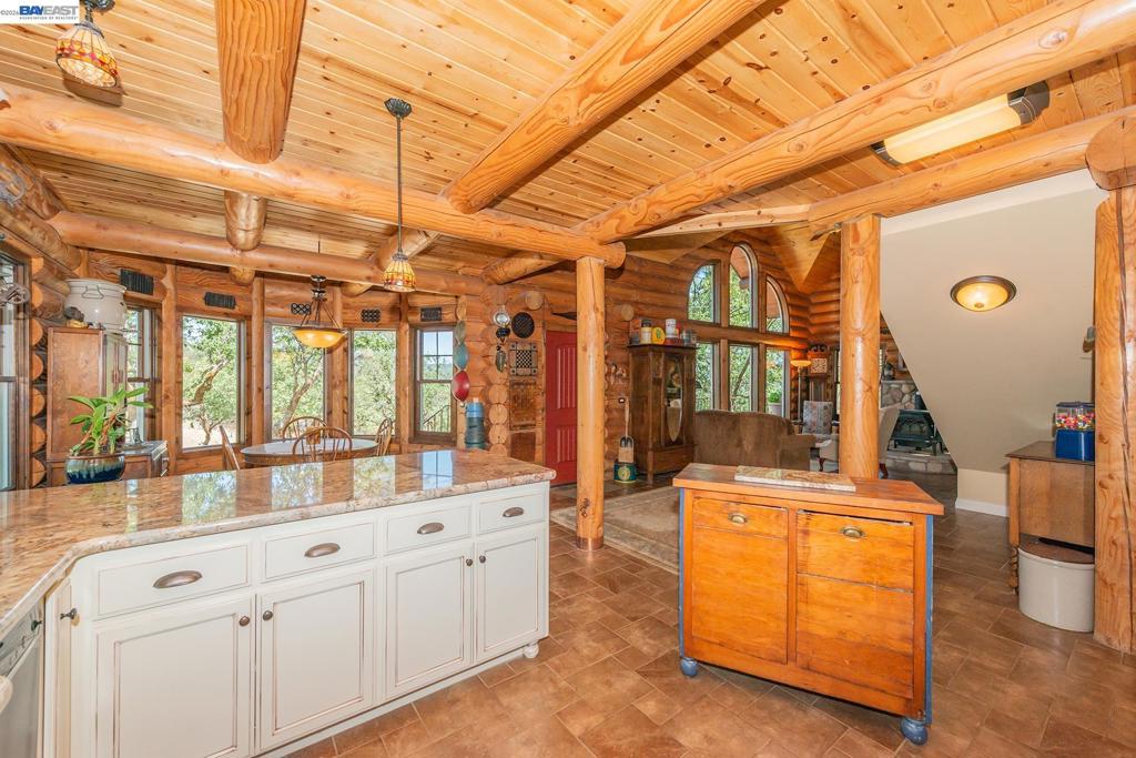 600 Top Of The Grade Property Photo 58