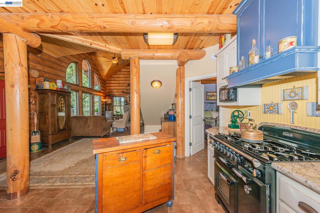 600 Top Of The Grade Property Photo 59