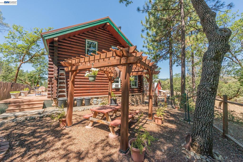 600 Top Of The Grade Property Photo 83