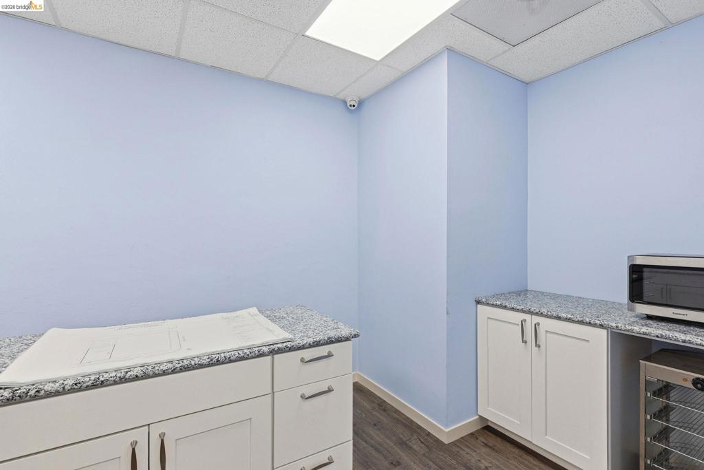 869 Woodside Way Property Photo 19