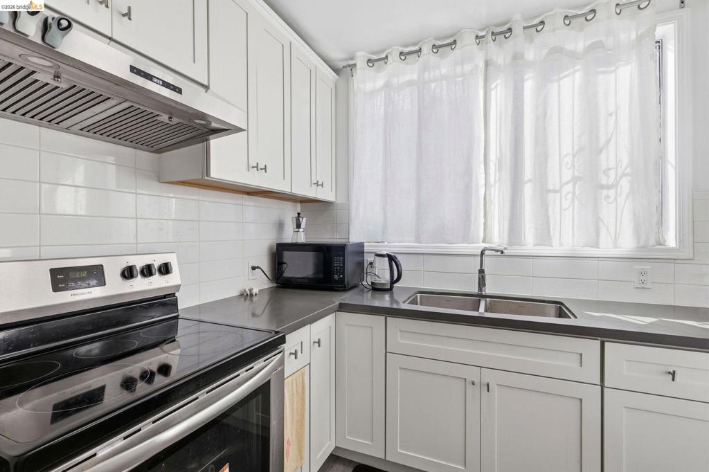 869 Woodside Way Property Photo 42
