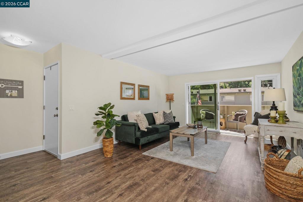 73 Brookwood Rd 33 Property Photo 1