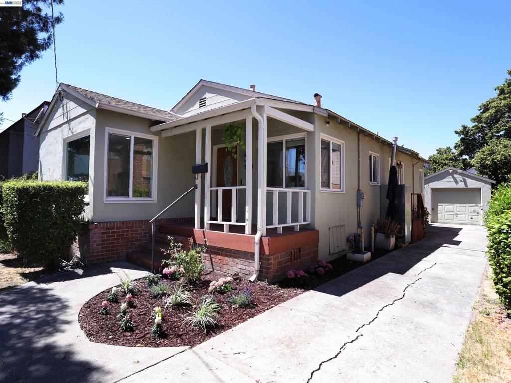 670 Estudillo Ave Property Photo 1