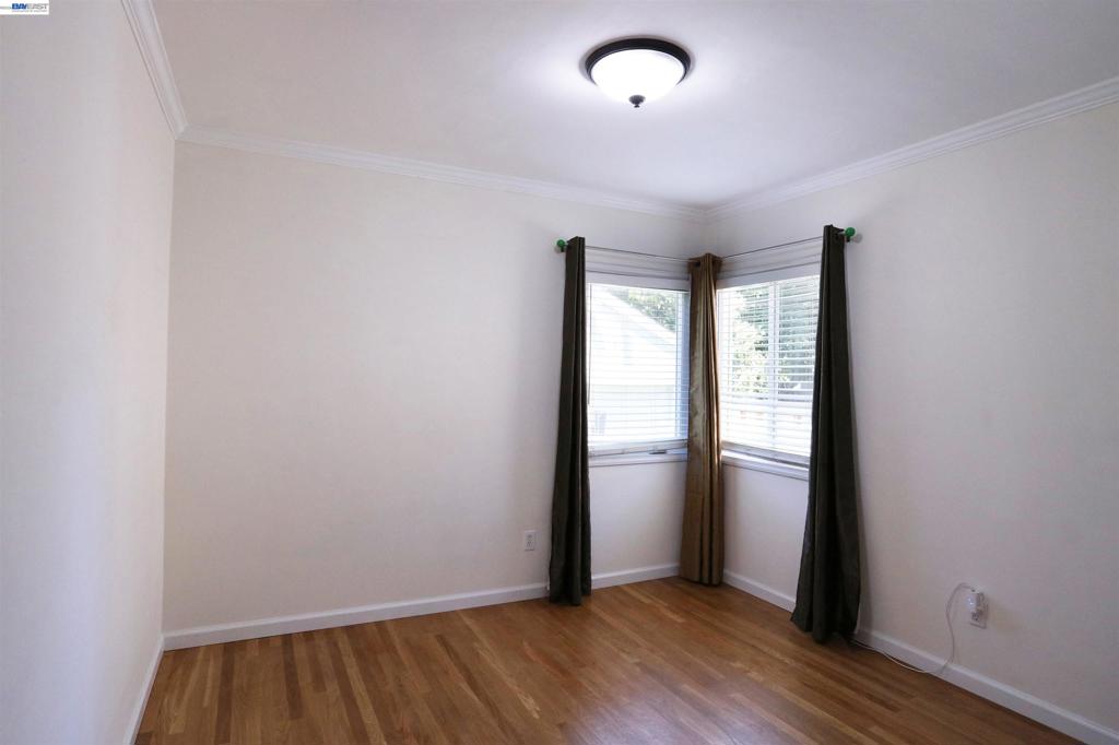670 Estudillo Ave Property Photo 10