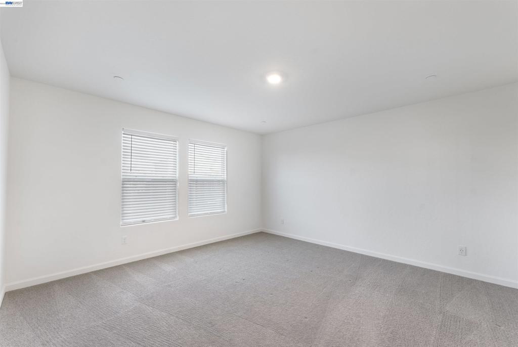 4577 Isabel Ct Property Photo 17