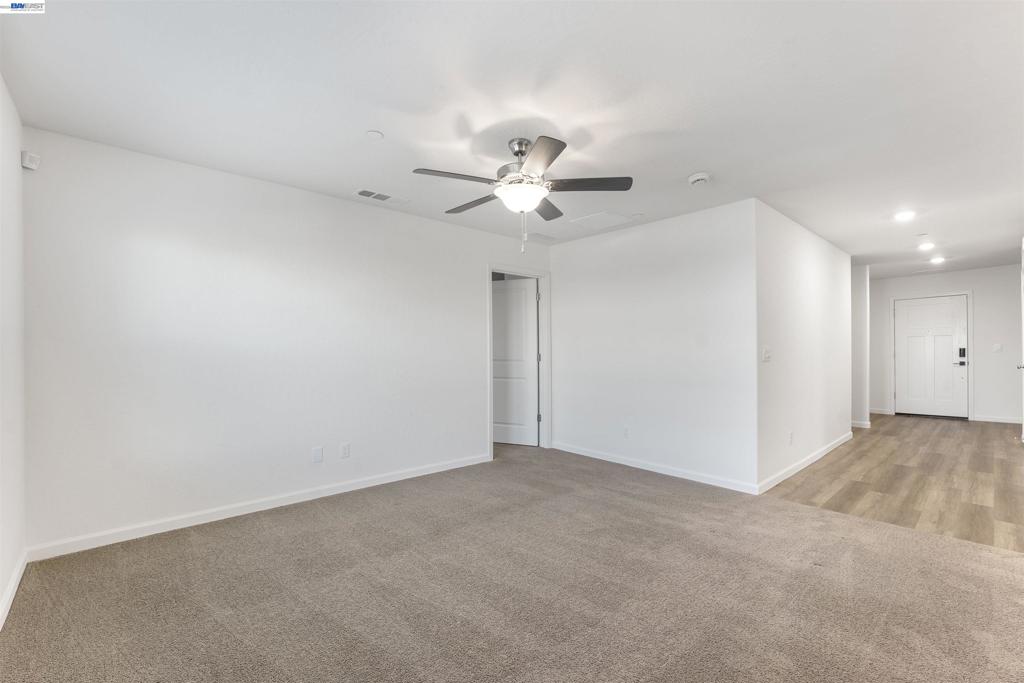 4577 Isabel Ct Property Photo 22