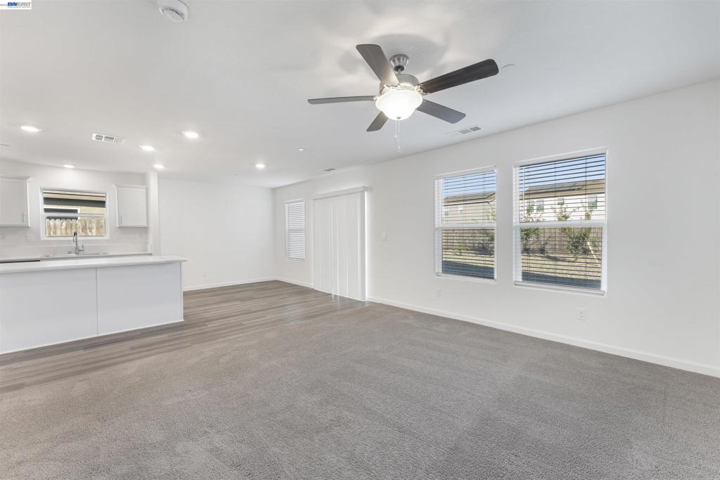 4577 Isabel Ct Property Photo 24
