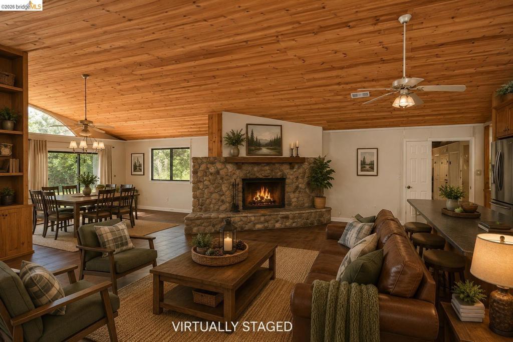 12383 Yankee Hill Rd Property Photo 3
