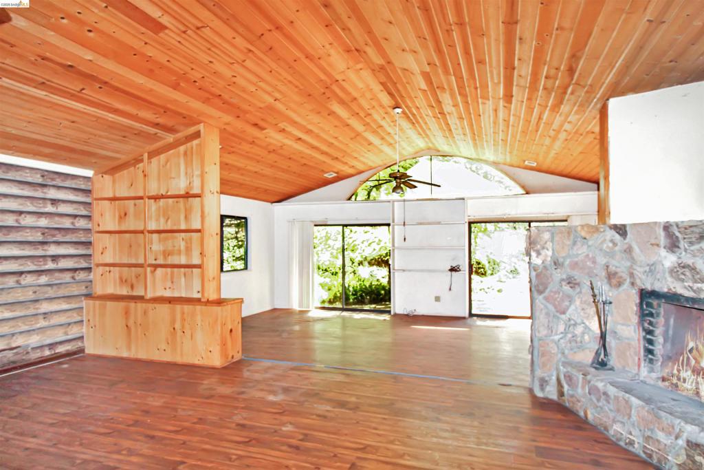 12383 Yankee Hill Rd Property Photo 7