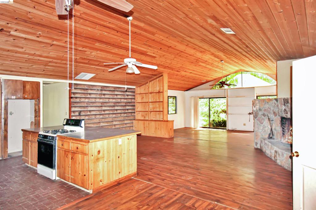 12383 Yankee Hill Rd Property Photo 11