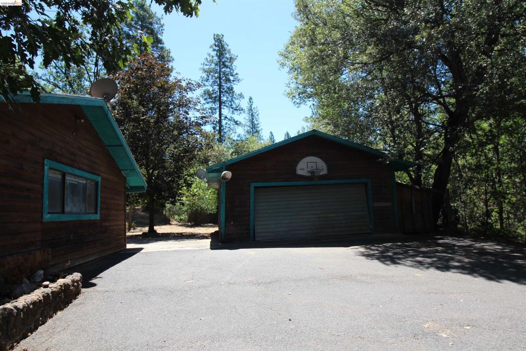 12383 Yankee Hill Rd Property Photo 18