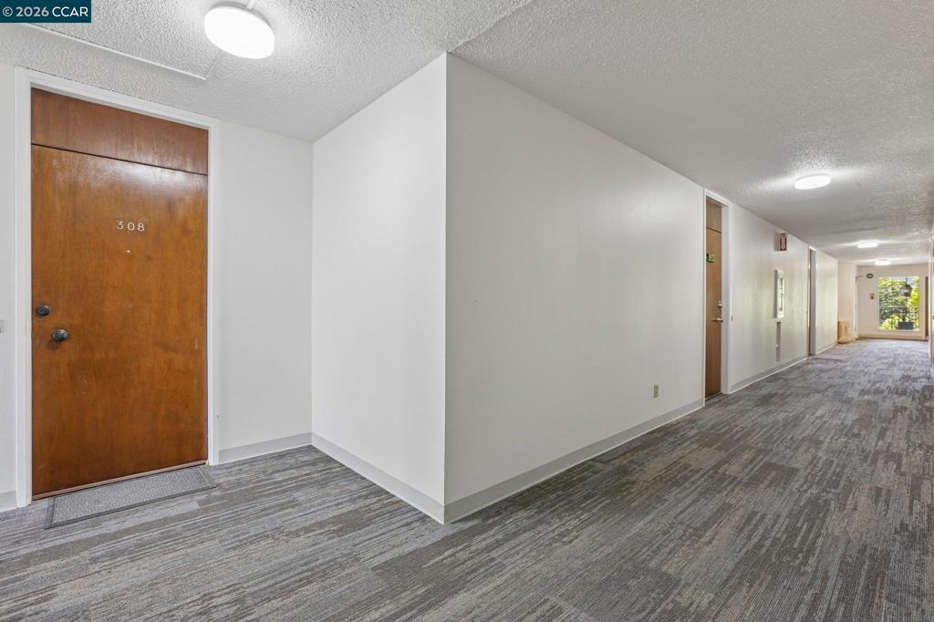 424 Staten 308 Property Photo 3