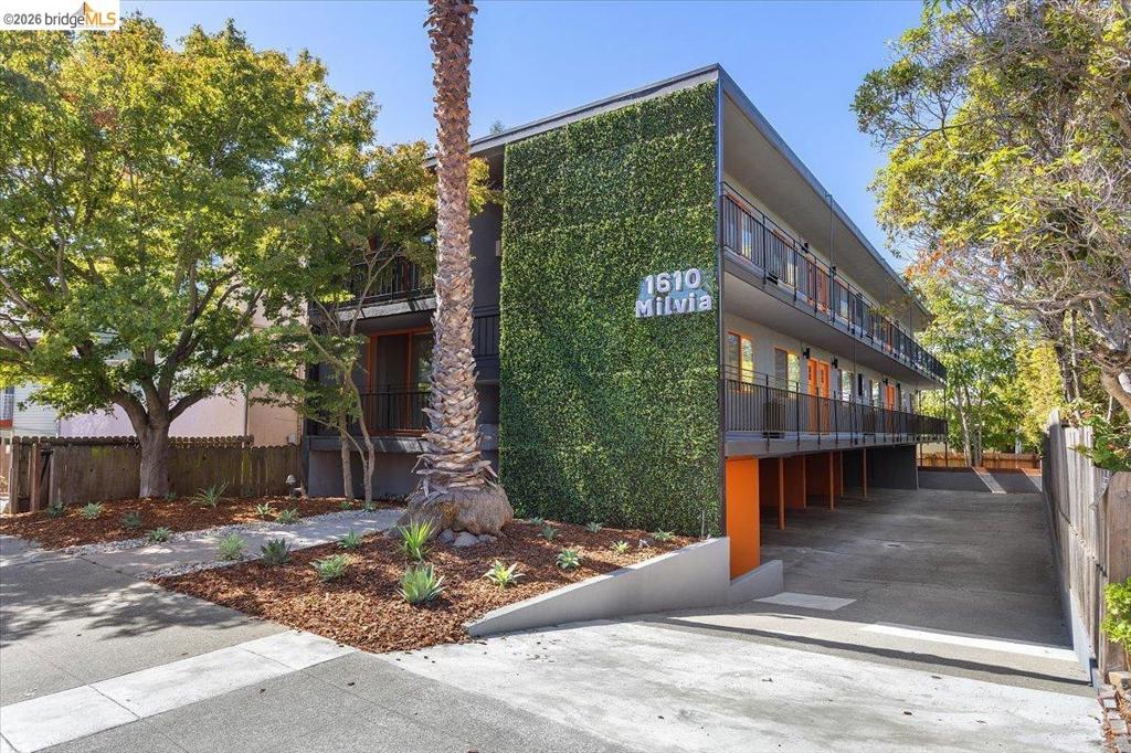 1610 Milvia St Property Photo 1
