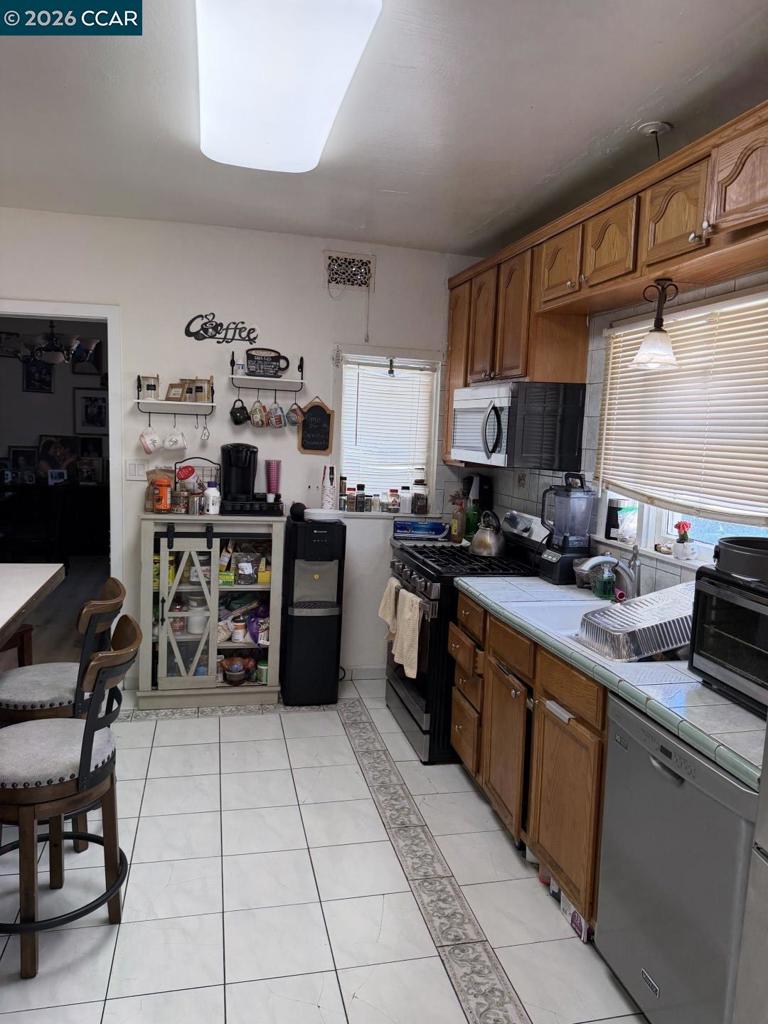 2925 Mabel St Property Photo 4