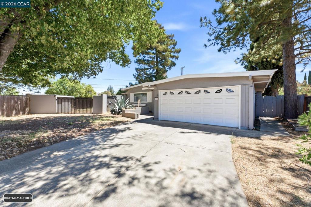 1812 San Jose Pl Property Photo 2