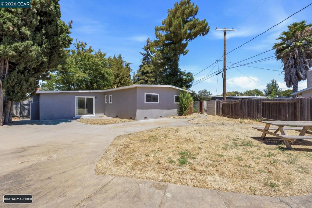 1812 San Jose Pl Property Photo 24