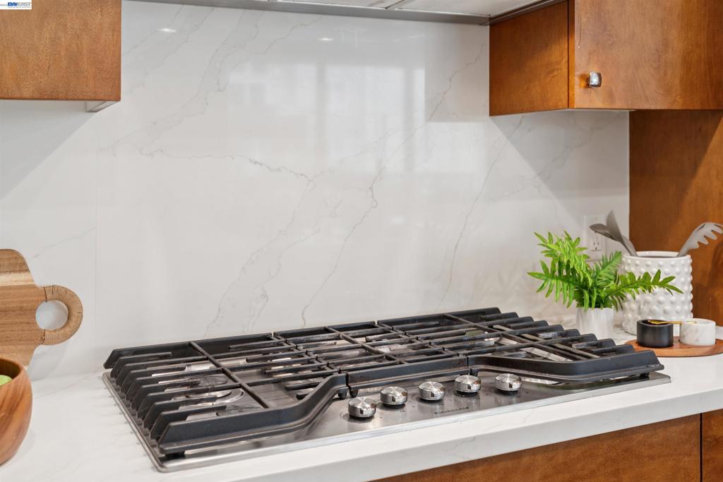 2339 Kinetic Cmn 209 Property Photo 5