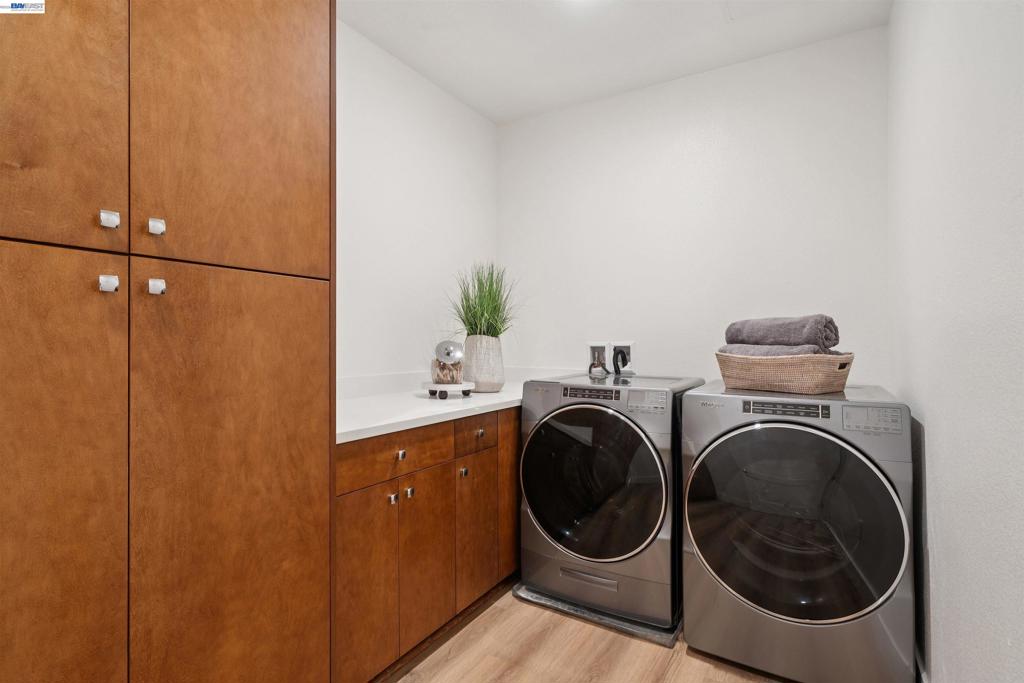 2339 Kinetic Cmn 209 Property Photo 15