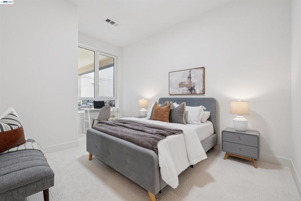 2339 Kinetic Cmn 209 Property Photo 17