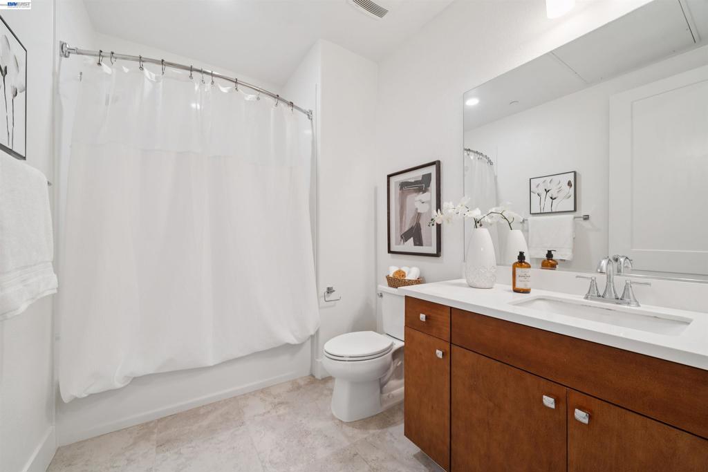 2339 Kinetic Cmn 209 Property Photo 20