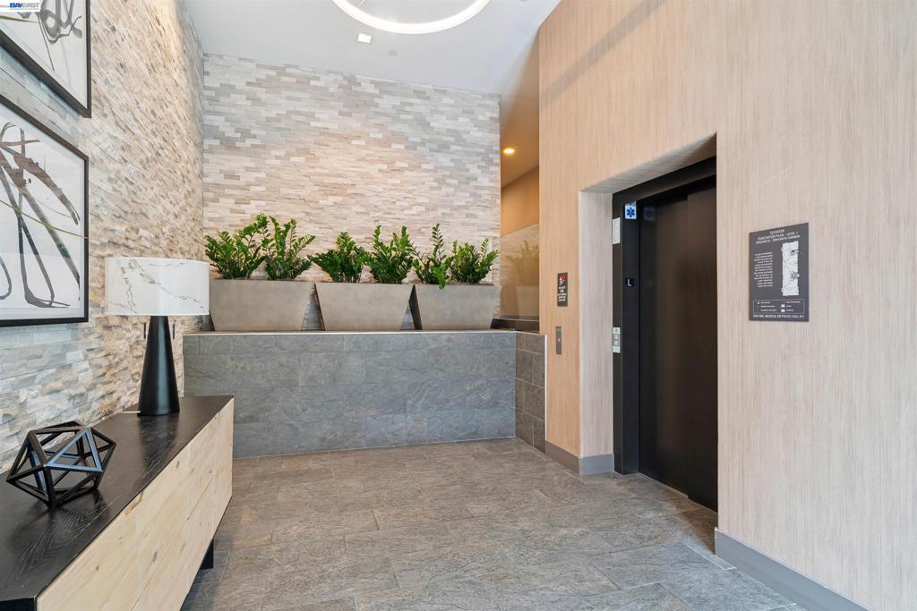 2339 Kinetic Cmn 209 Property Photo 23