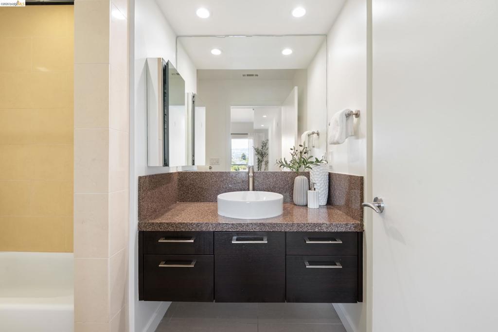 6465 San Pablo Ave 3-3 Property Photo 17