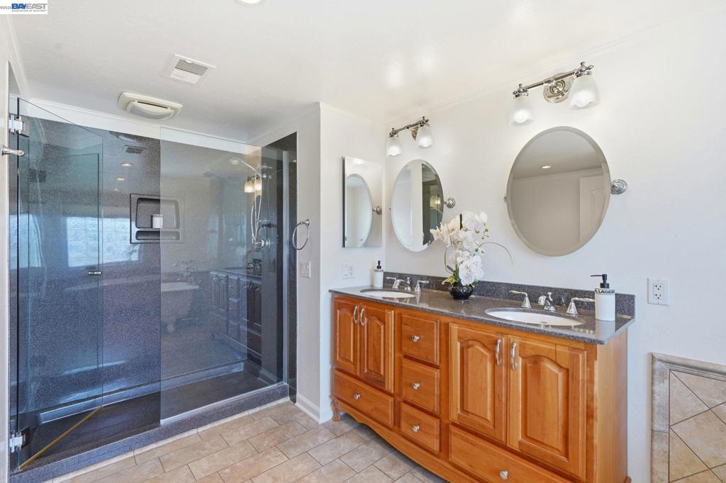 883 Dover Cir Property Photo 26