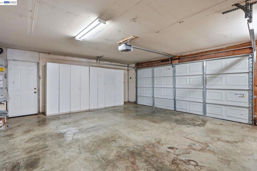 883 Dover Cir Property Photo 45