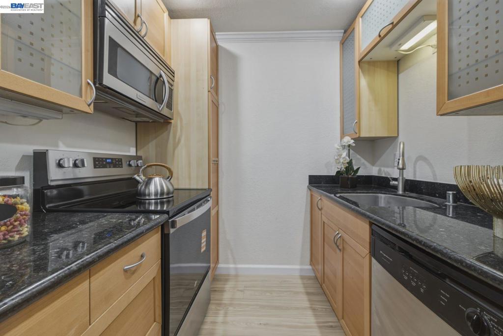 3300 Wolcott Cmn 113 Property Photo 12