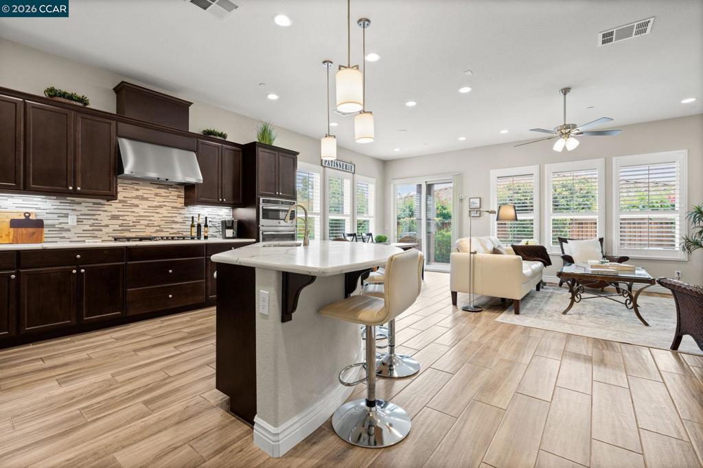 1760 Merlot Circle Property Photo 4