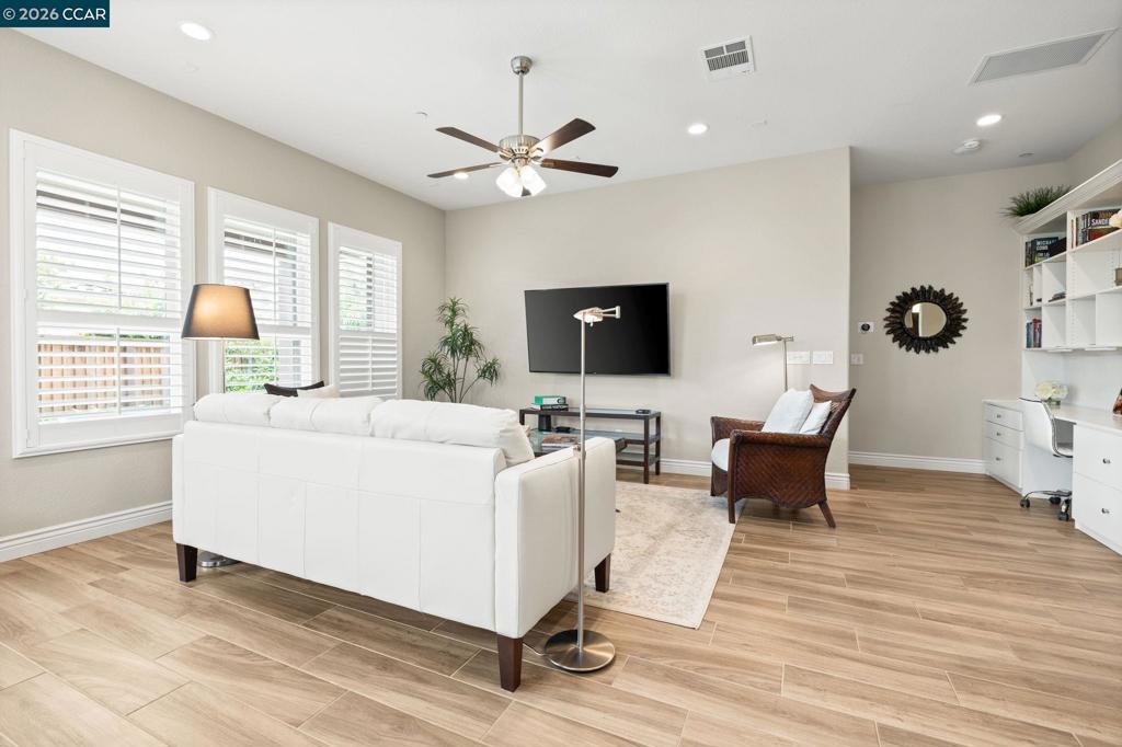 1760 Merlot Circle Property Photo 14