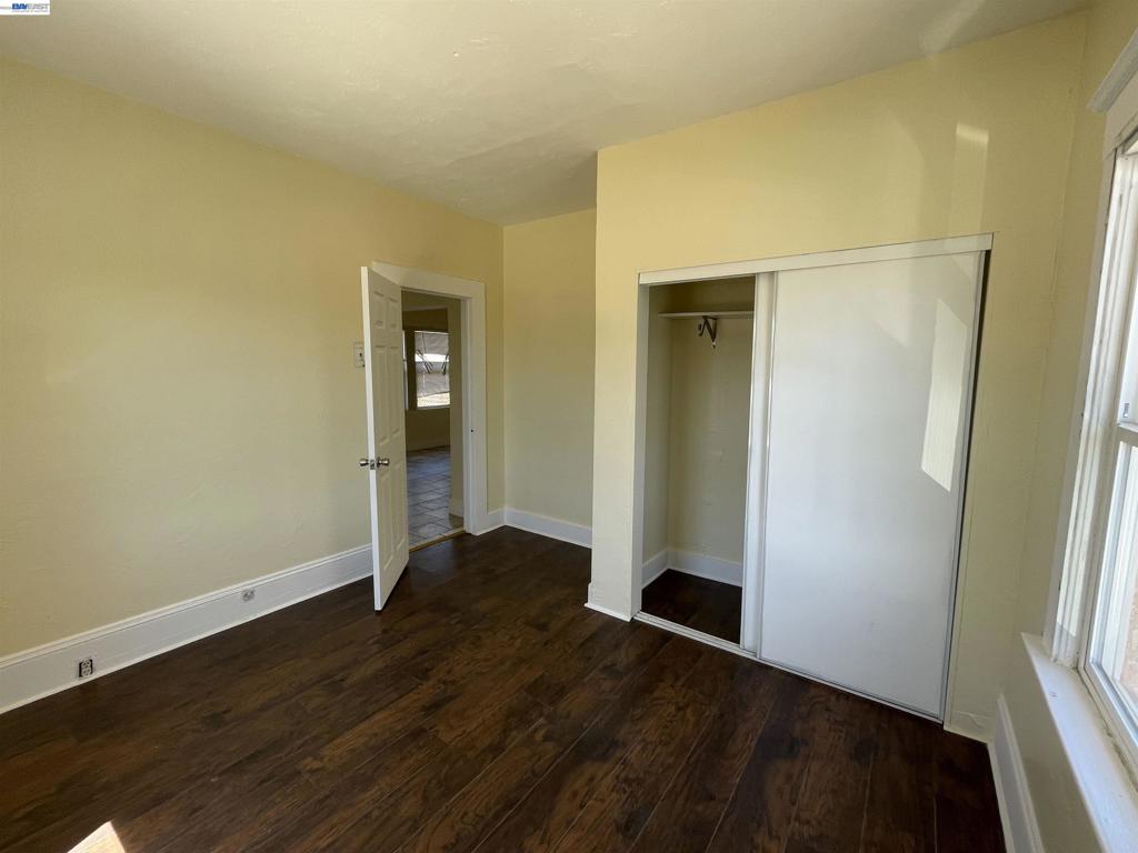 9826 C St Property Photo 4