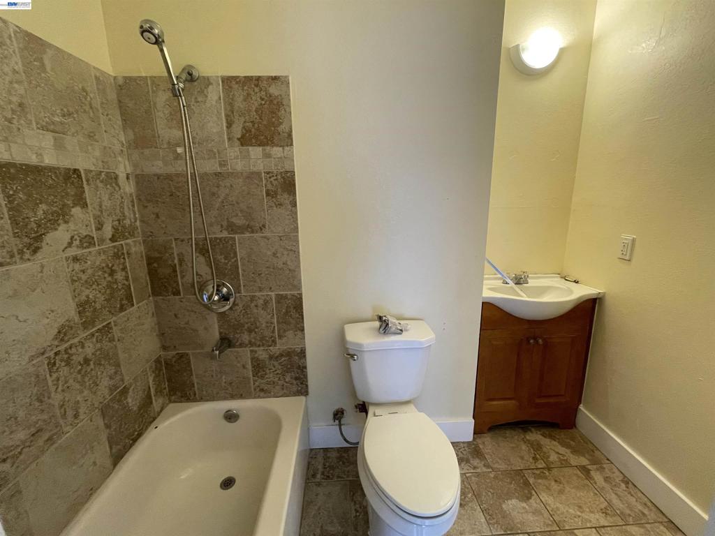 9826 C St Property Photo 5