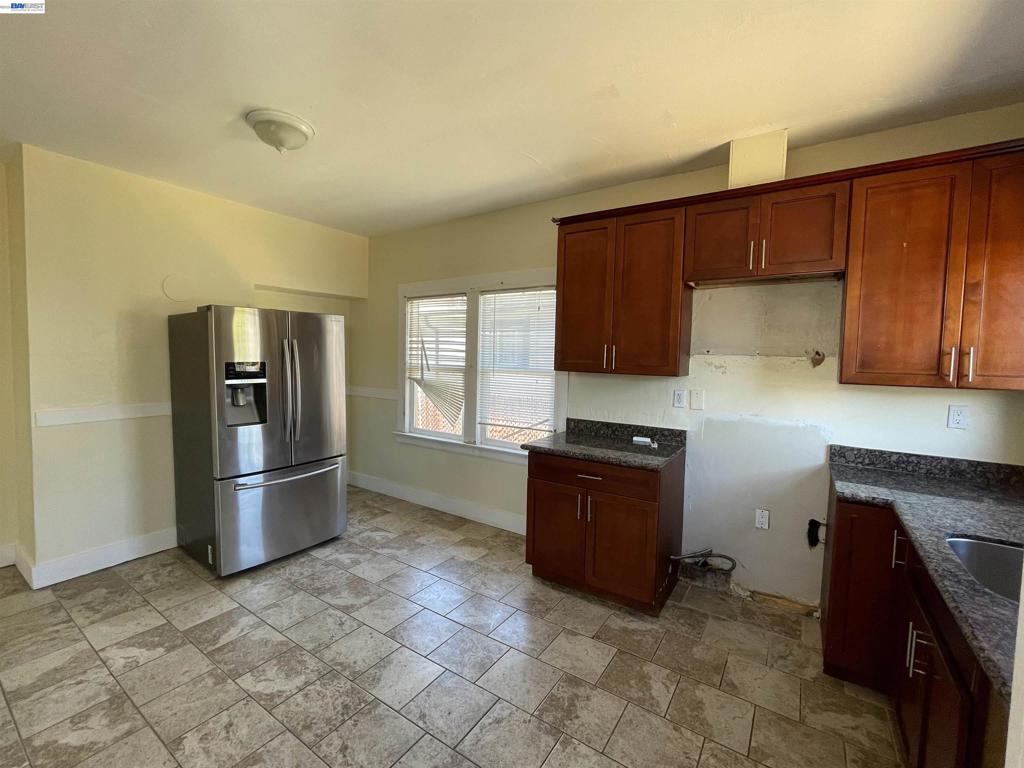 9826 C St Property Photo 6
