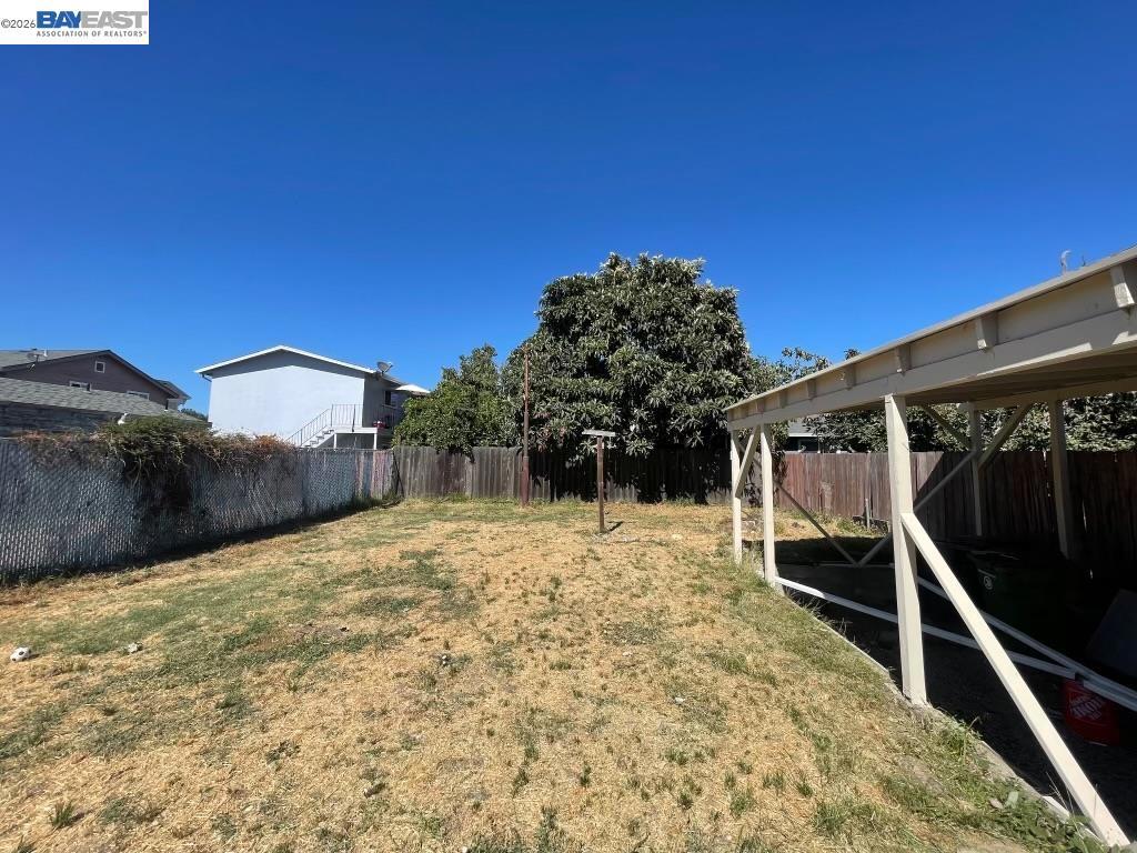 9826 C St Property Photo 15