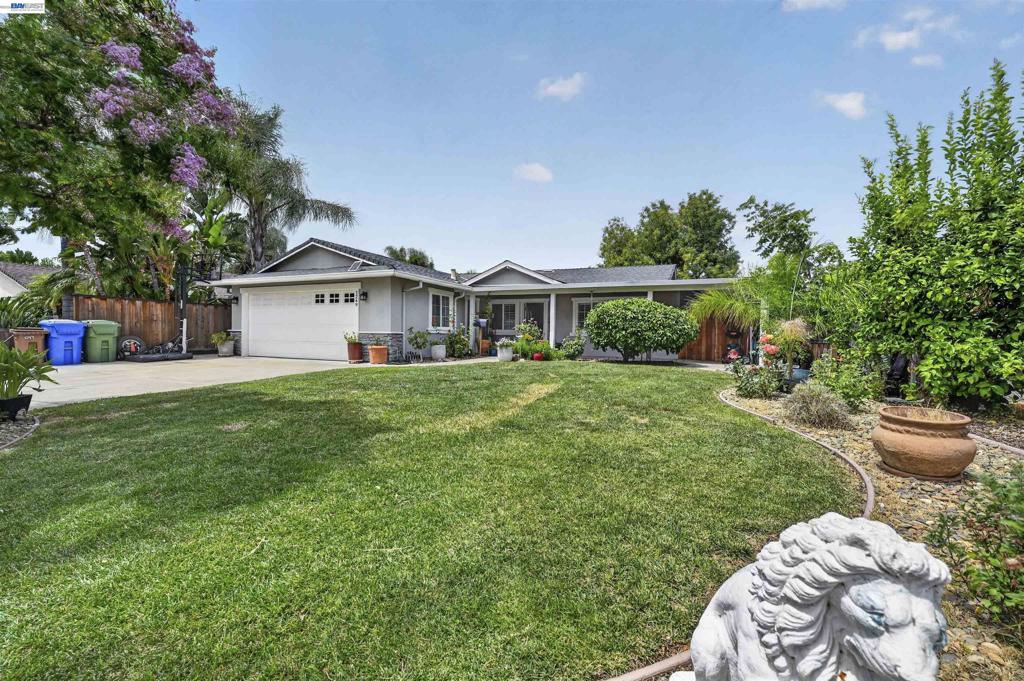 1249 Duffy Way Property Photo 1