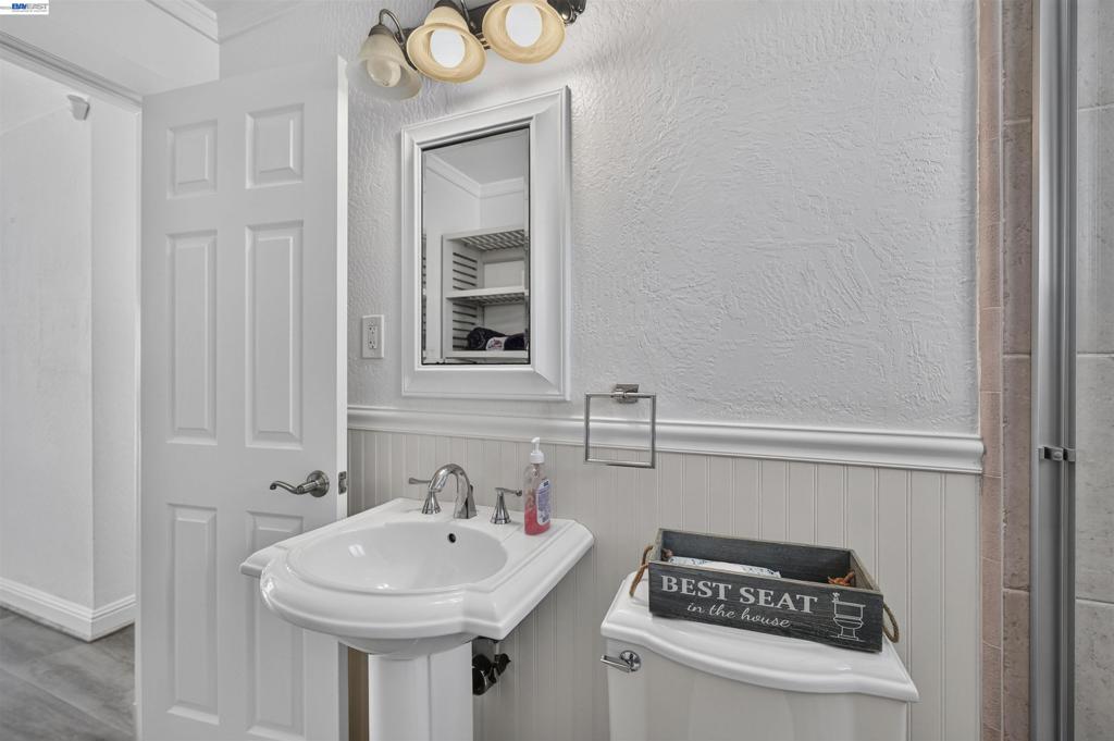 1249 Duffy Way Property Photo 11