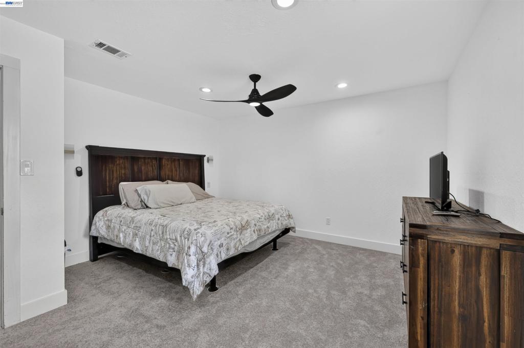 1249 Duffy Way Property Photo 13