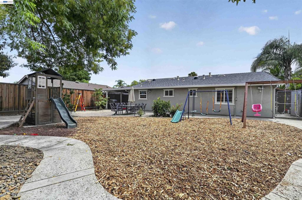 1249 Duffy Way Property Photo 31