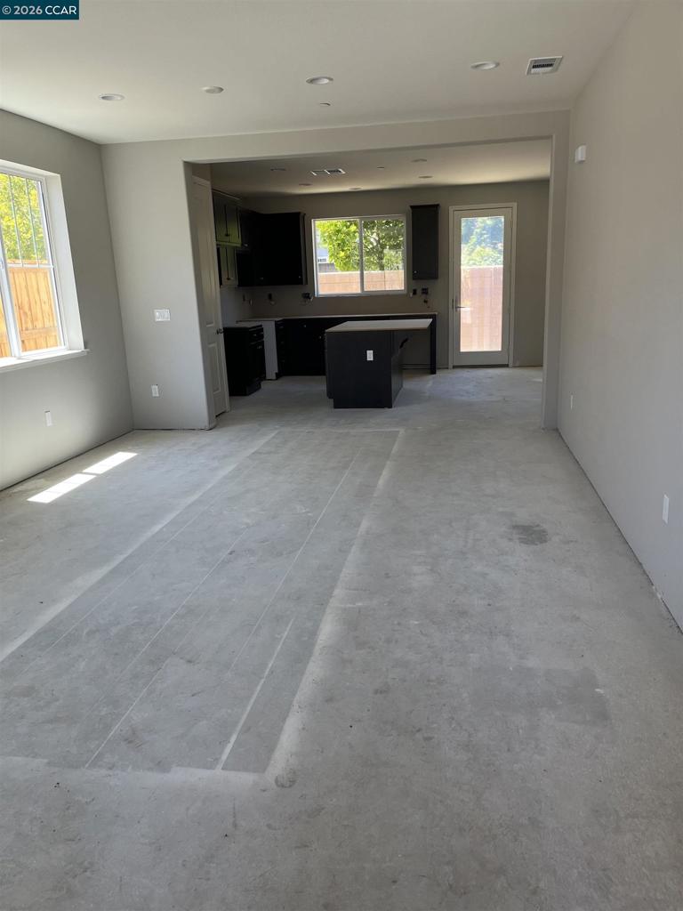4813 Dolce Court Property Photo 6