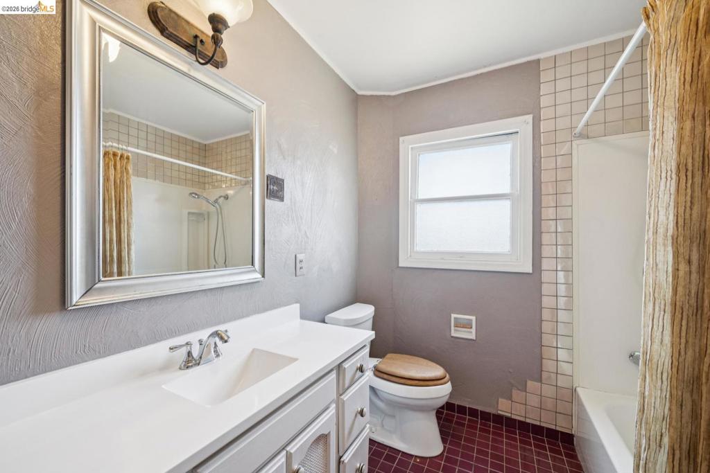 7526 Greenly Dr Property Photo 16