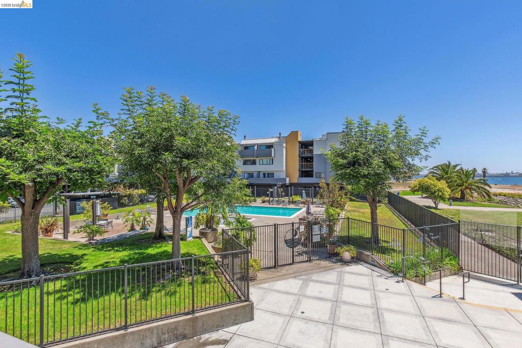 7 Embarcadero West 207 Property Photo 34