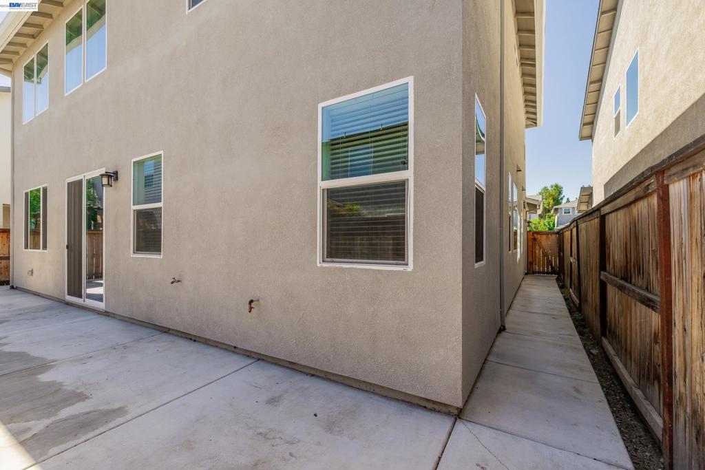 2666 Alcove Way Property Photo 29