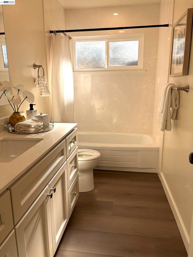 4837 Valpey Park Ave Property Photo 20