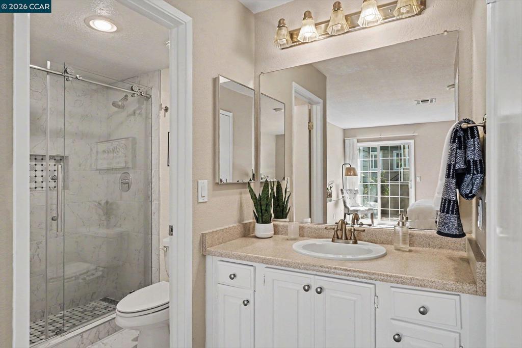 485 Canyon Oaks Dr J Property Photo 20