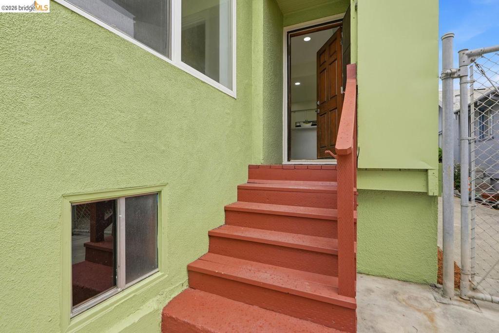 2840 Stanton St Property Photo 40