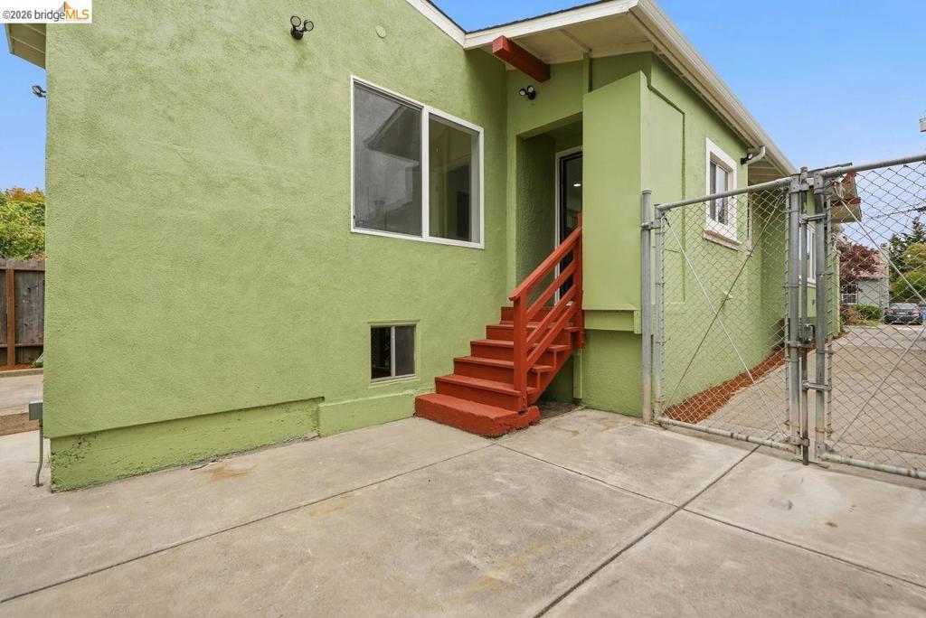 2840 Stanton St Property Photo 41