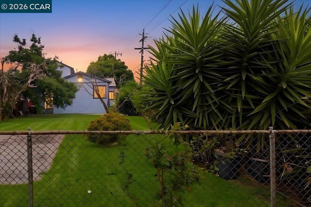 1605 57Th Ave Property Photo 1