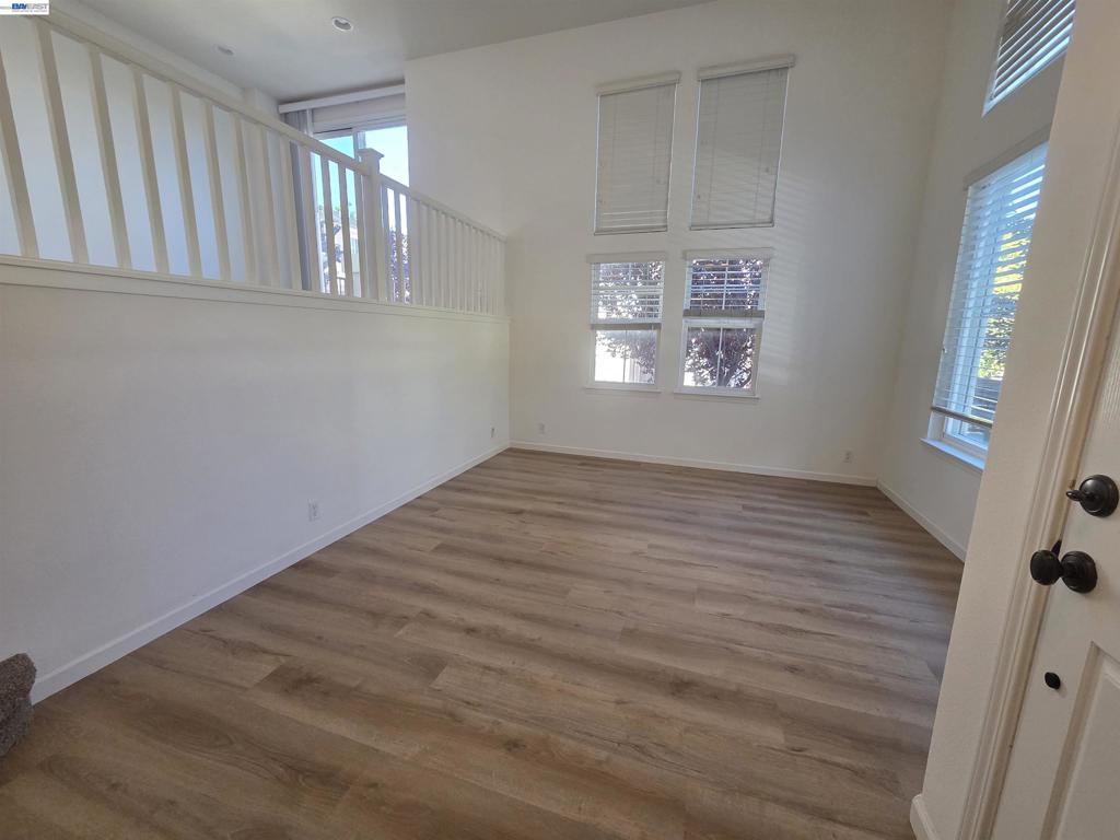 2985 First Street Property Photo 2
